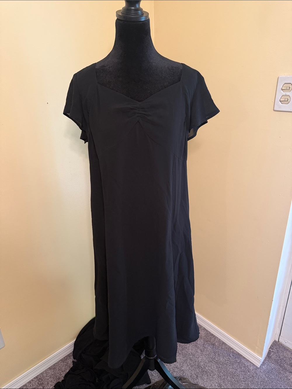 Jaclyn Smith Black Midi Dress with Flutter Sleeves